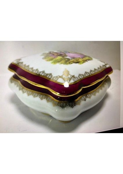 10,5 cm x 10,5 cm Ölçülerinde Fransız Limoges Bonboniyer