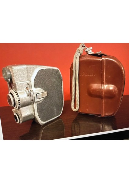 Antika Bauer 88G Camera- Deri Kutusunda