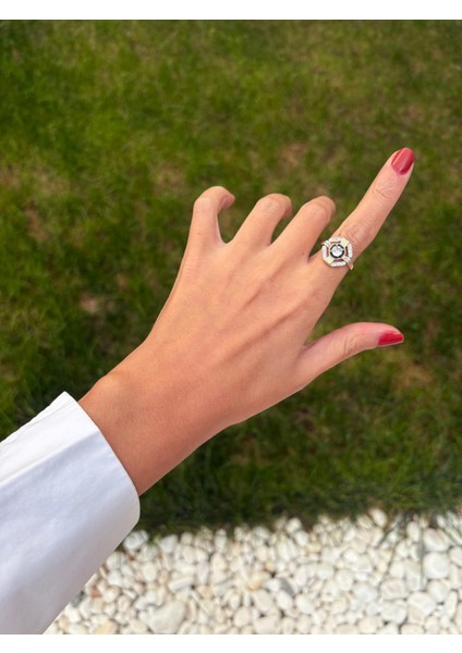 Altıgen Siyah Mineli Zirkon Taşlı Tasarım Ayarlanabilir Gold Yüzük fiyatları