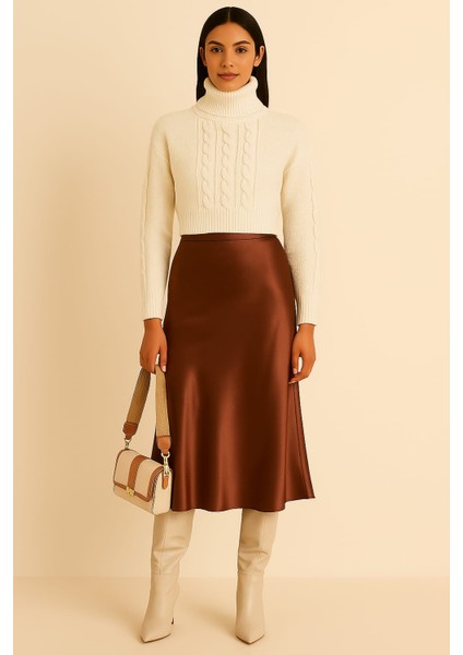 Kadın Beyaz Crop Boğazlı Örgü Triko Kazak