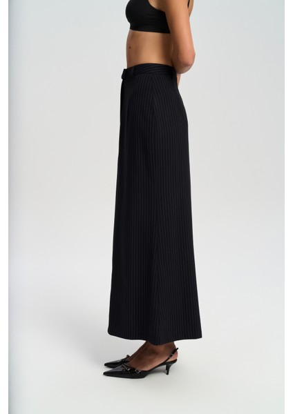 Bruno Çizgili Lacivert Etek fırsatları