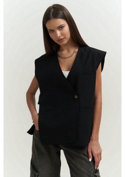Sissela Yan Yırtmaç Detay Siyah Yelek