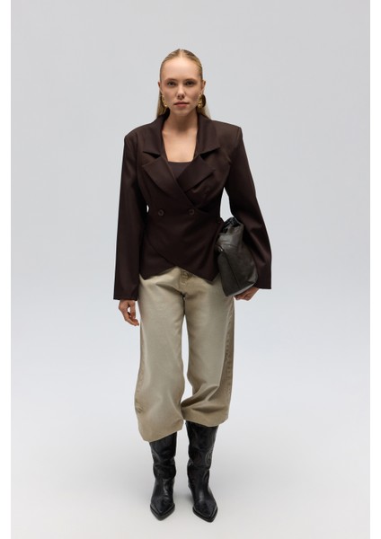 Norbury Üçgen Detay Kahve Blazer fiyatları