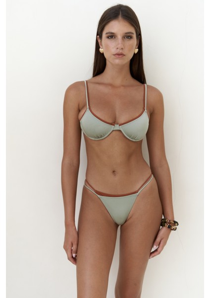 Dharma Renk Bloklu Yeşil Bikini Üstü fiyatları
