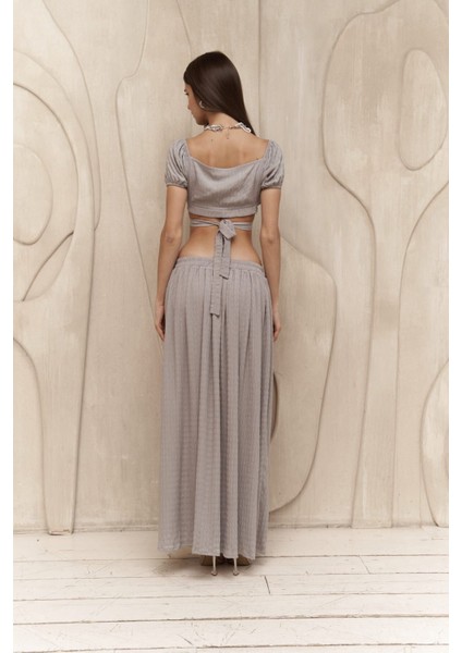 Indriya Gri Crop Etek Takım fırsatları