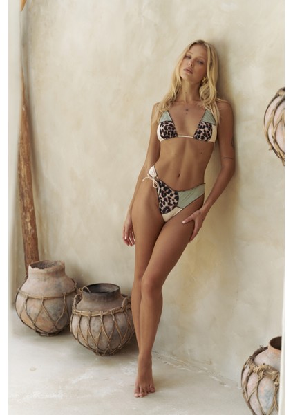 Adira Yan Bağlama Çift Desen Yeşil Bikini Altı