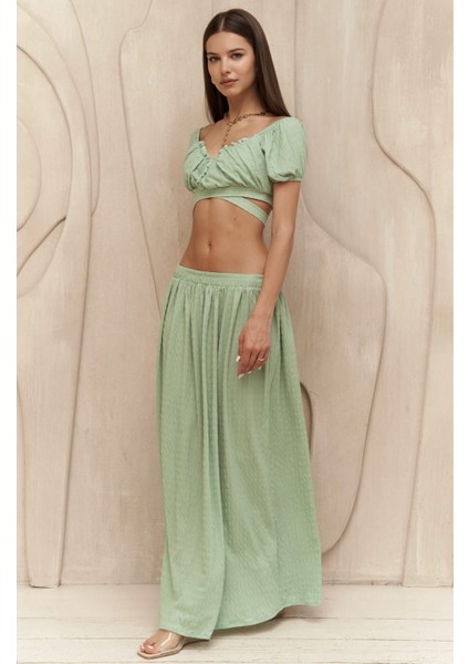 Indriya Yeşil Crop Etek Takım fiyatları