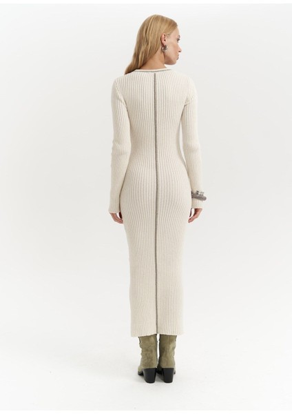 Aston Çizgi Detay Bej Triko Elbise fırsatları