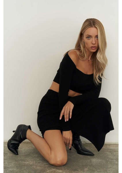 Sabrina Siyah Triko Etek-Crop Takım modelleri