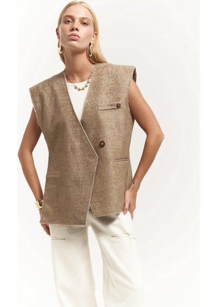 Faven Bej Yan Yırtmaç Detay Yelek fırsatları