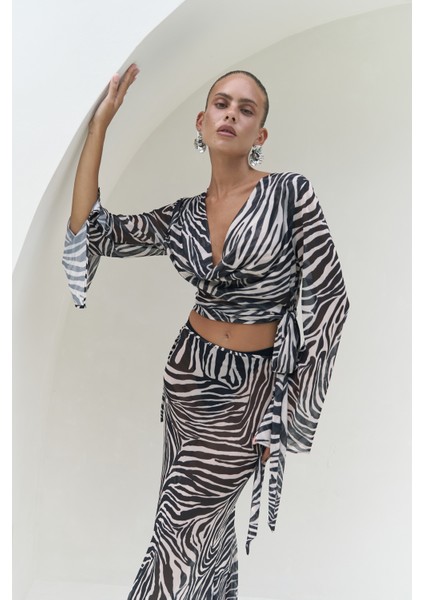 Pnaisyonist Uzun Kol Siyah Crop Etek Takım