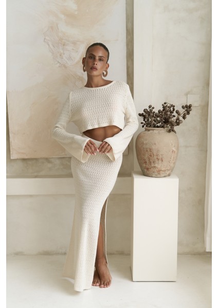 Wayhu Bisiklet Yaka Bej Triko Crop Etek Takım