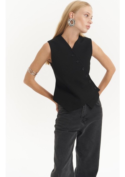 Trappe Siyah Asimetrik Yelek fırsatları