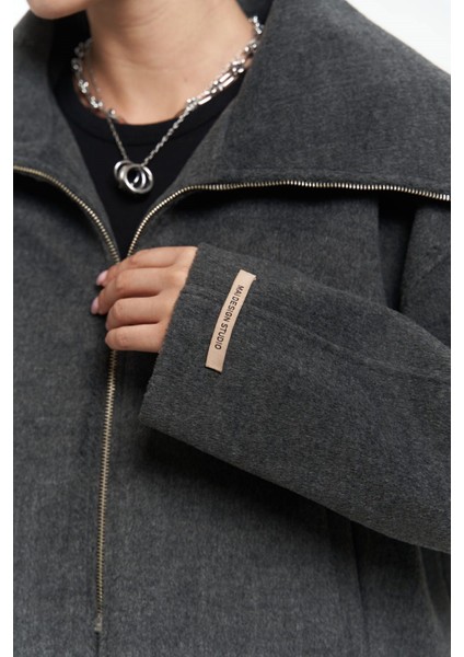 Maine Dökümlü Yaka Antrasit Kısa Ceket indirimleri