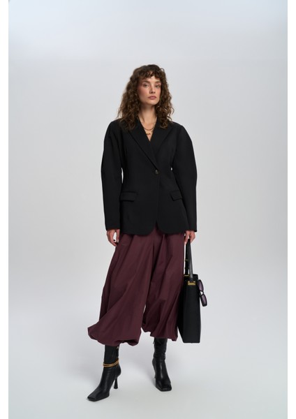 Briella Belden Oturtmalı Siyah Blazer