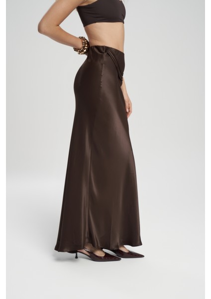 Muirnas Askı Detay Kahve Uzun Saten Etek fırsatları
