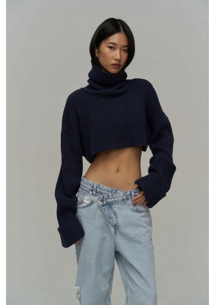 Revue Boğazlı Lacivert Crop Kazak