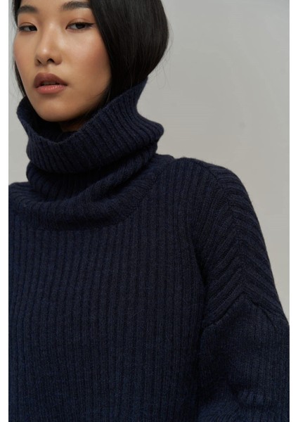 Revue Boğazlı Lacivert Crop Kazak indirimleri