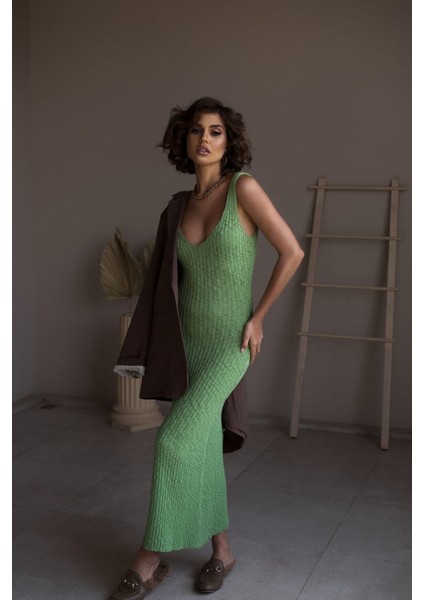 Janell Yeşil Triko Midi Askılı Elbise
