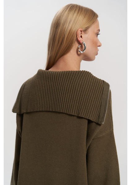 Lorna Fermuarlı Haki Triko Kazak fırsatları