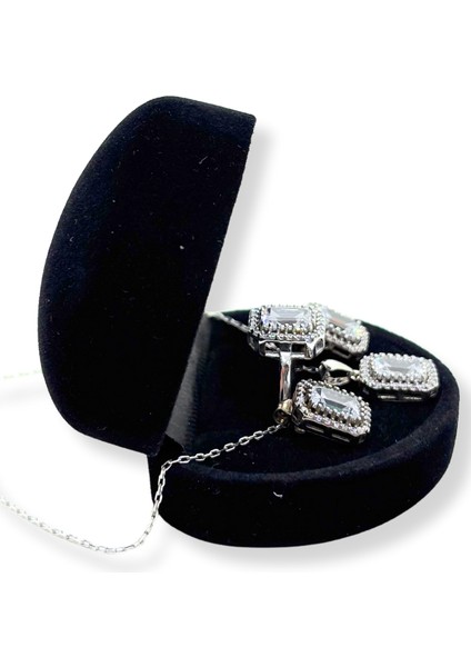 Işıltı Çevrili Baget Gümüş Set&takım fiyatları