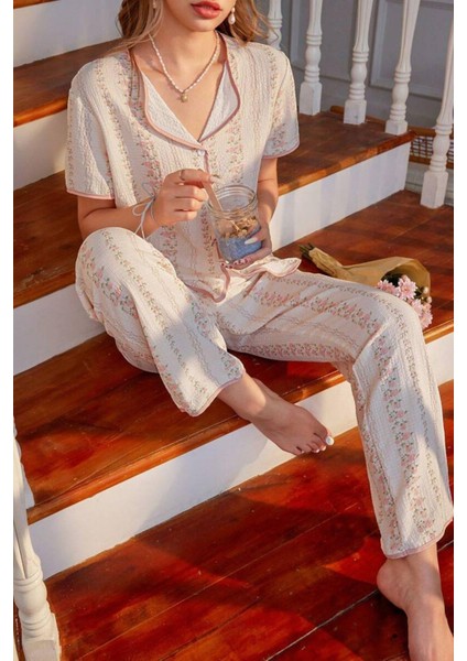 Çok Renkli Fransız Esintili Zarif Pijama Takımı 7325 modelleri