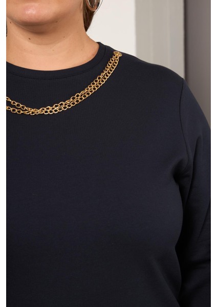 Yaka Zincir Detaylı Büyük Beden Sweatshirt Lacivert fiyatları