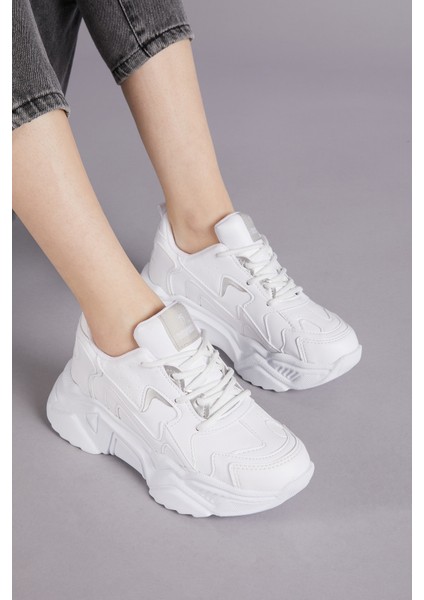 Kadın Beyaz Beyaz Rahat Kalıp Yüksek Taban Bağcıklı Spor Ayakkabı fırsatları