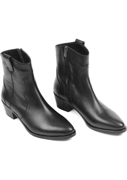 Kadın Siyah Fermuarlı Topuklu Deri Çizme