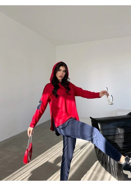 Mdb Kadın Kırmızı Kapşonlu Etek Ucu Detay Arma Ters Dikiş Gorunumlu Ikili Takım indirimleri