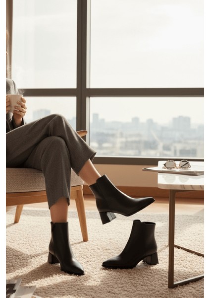 Timma Siyah ( 5 cm Topuklu ) Günlük Kullanım Kadın Botu modelleri