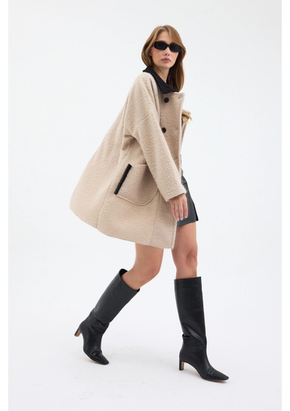 Kadın Oversize Siyah Yakalı Çift Düğmeli Teddy Kaban - Bej fiyatları