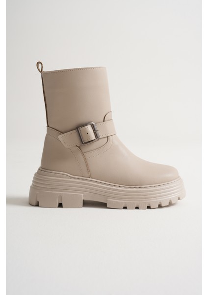 Kadın Bej Kalın Eva Taban Kemer Toka Detaylı Fermuarlı Bot fiyatları