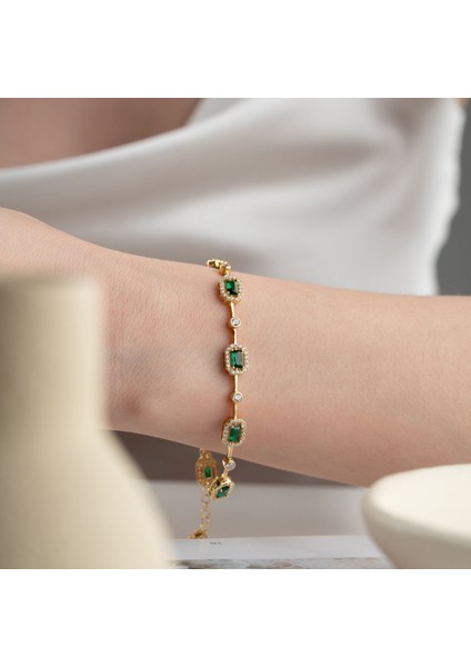 Kadın 925 Ayar Gümüş Zümrüt Taşlı Zarif Bileklik modelleri