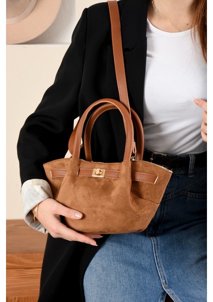 Kadın Kilit Detaylı Süet Mini Çanta