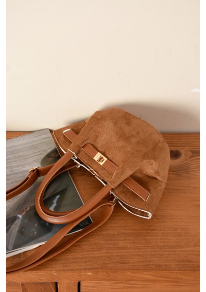 Kadın Kilit Detaylı Süet Mini Çanta fırsatları