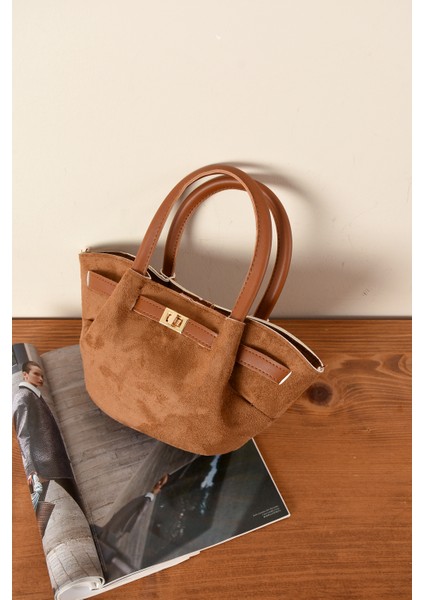 Kadın Kilit Detaylı Süet Mini Çanta