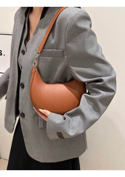 Ay Dizaynlı Günlük Şık Tasarımlı Kadın Koltuk Altı Baget Çanta fırsatları