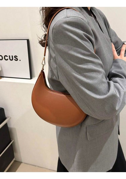 Ay Dizaynlı Günlük Şık Tasarımlı Kadın Koltuk Altı Baget Çanta indirimleri