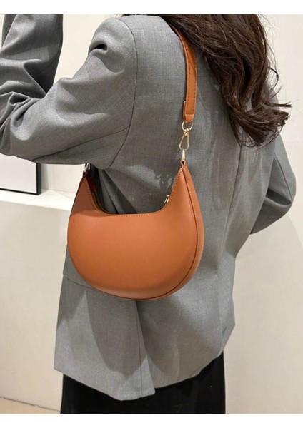 Ay Dizaynlı Günlük Şık Tasarımlı Kadın Koltuk Altı Baget Çanta