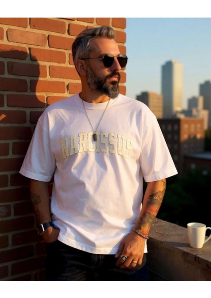 Narcissus Nakış Detaylı Oversize Tişört