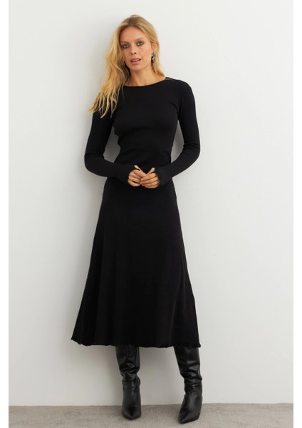 Kadın Siyah Bağlamalı Kaşkorse Midi Elbise COL2268