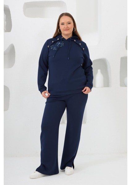 Çiçek Aplikeli Büyük Beden Kapüşonlu Eşofman Takımı Lacivert