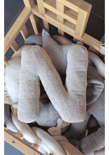 Litera, N Harfi, Yastık, Kırlent, Elyaf Dolgulu, Welsoft Kumaş, 40 cm fiyatları