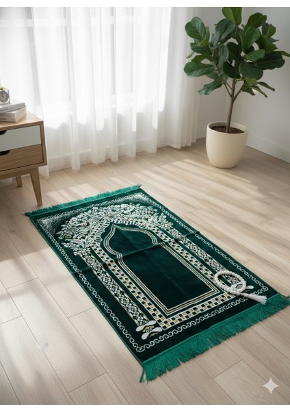 Lüks Kadife Namazlık Seccade Seti | Yumuşacık Dokulu, Püsküllü ve Kaliteli | Özel Günler Için Ideal Hediye | Çeyizlik Namaz Elbisesi ve Namaz Başörtüsü ile Uyumlu Tasarım | Konforlu Ibadet Deneyimi