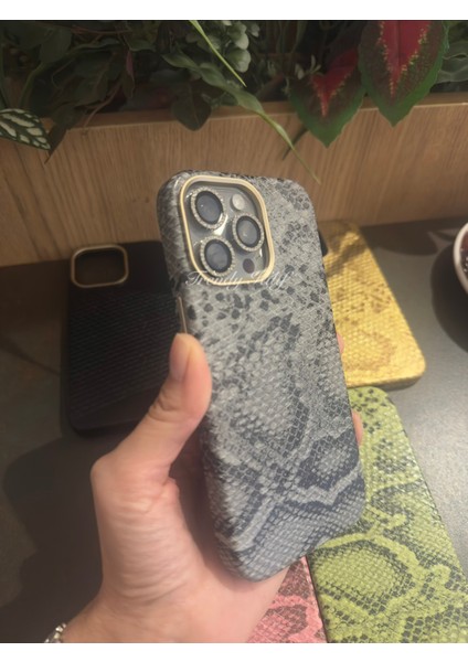 iphone (16 Pro Max) Uyumlu Yılan Desenli Deri Magsafe Kılıf modelleri