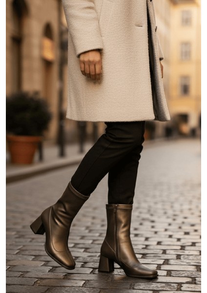 Lirya Siyah ( 8 cm Topuklu ) Günlük Kullanım Kadın Botu fiyatları