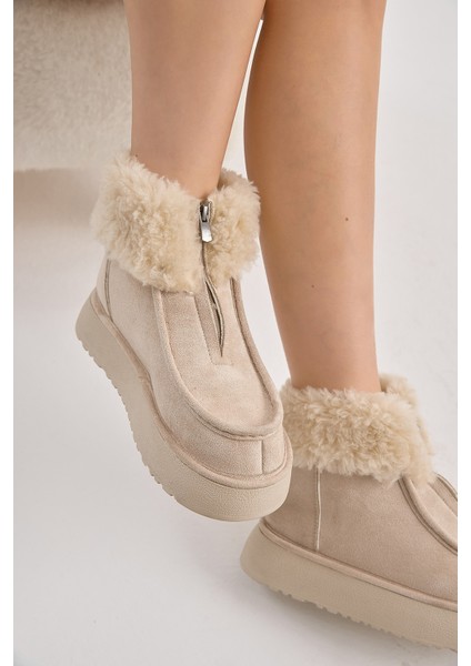 Kadın Bej Kalın Taban Kürklü Önü Fermuarlı Süet Bot modelleri