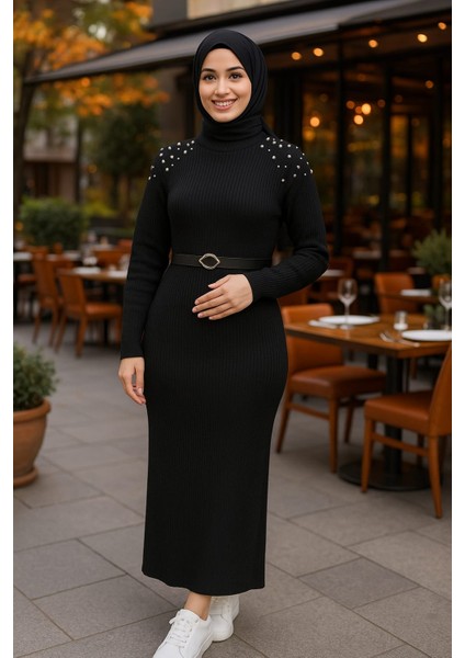 Boğazlı Ince Fitilli Omuz Inci Detaylı Triko Elbise