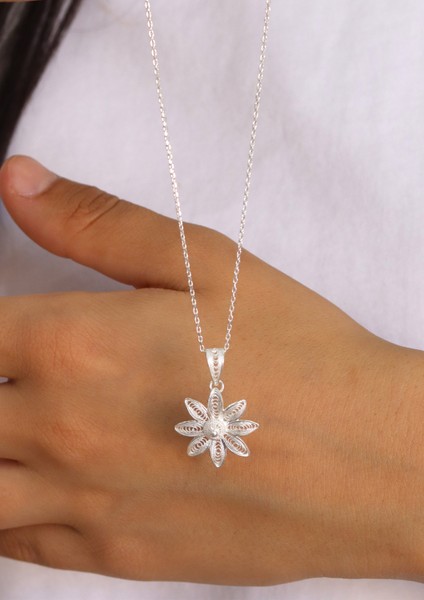 Çiçek Model 925 Ayar Saf Gümüş Telkari Kadın Kolye 201024646 fiyatları